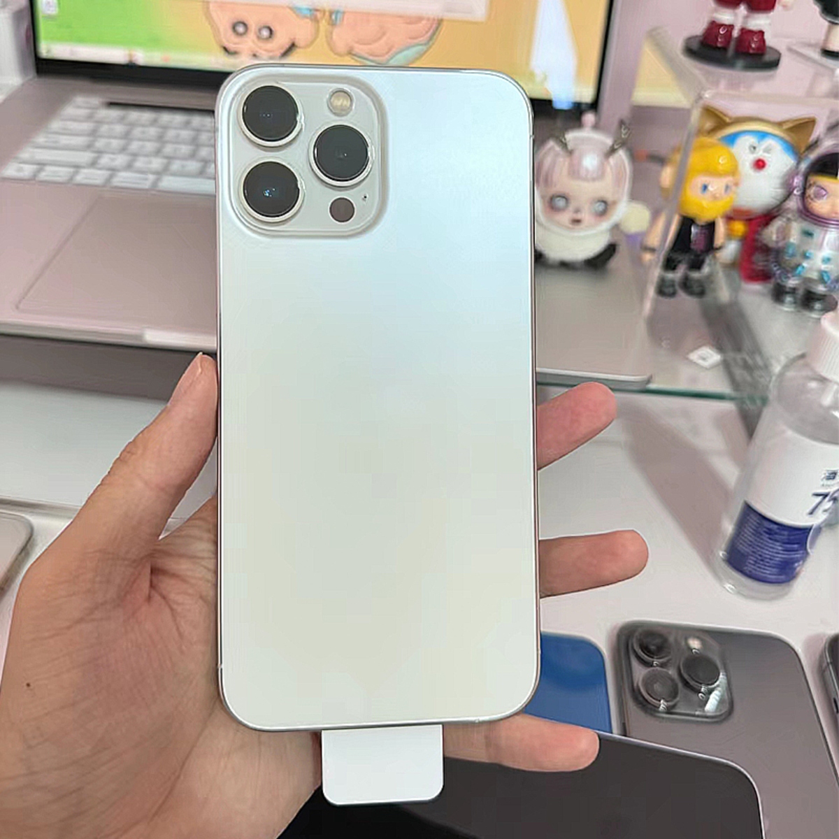 High Quality Renewed iPhone 13 Pro Max With 64GB Storage - Image 7